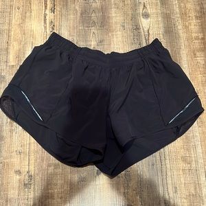 Black lulu hotty hot shorts
